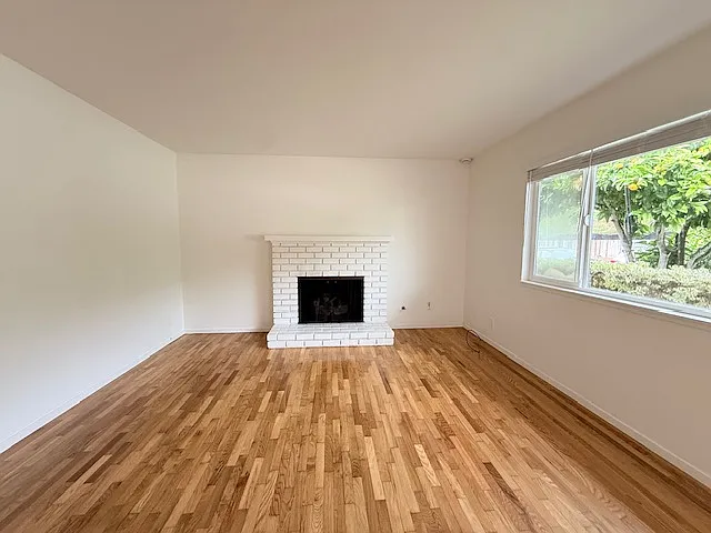 226 Getchell St — Photo 9