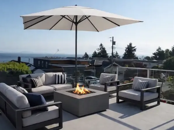 14751 Thrift Ave #1A, White Rock, BC V4B 2J4