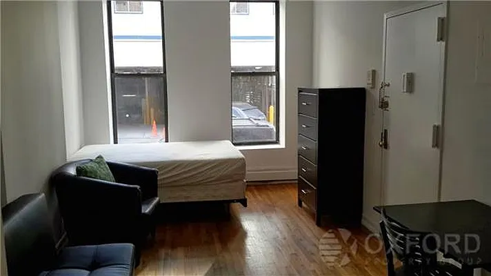 Rented by Oxford Property Group | media 6