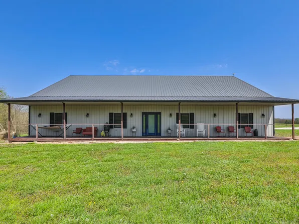 1181 E 410th Road, Bolivar, MO 65613