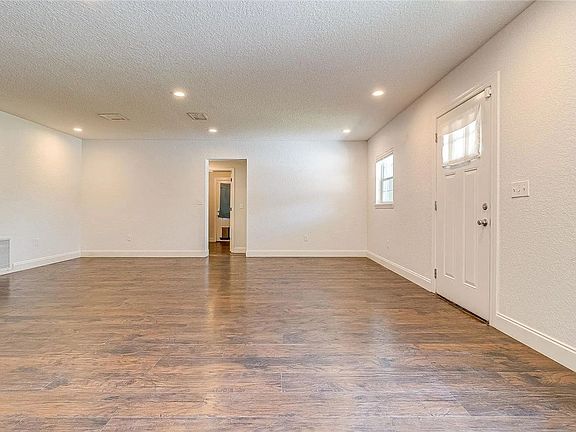 3rd image of 108 Forest Ave