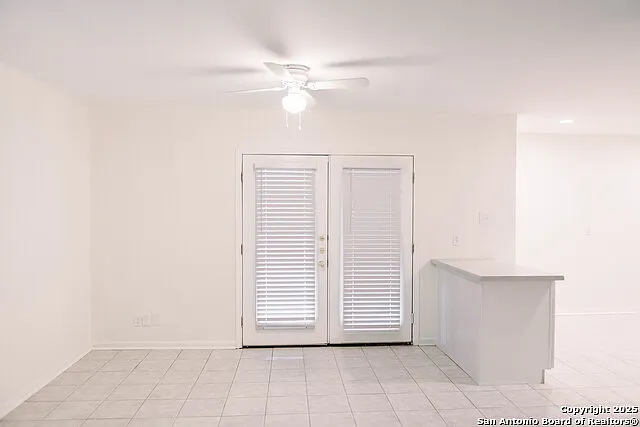 1379 Oblate Dr — Photo 25