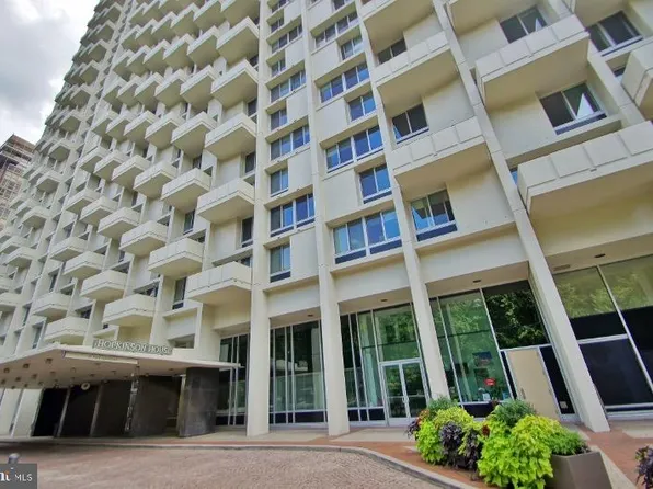 604 S Washington Sq APT 2606, Philadelphia, PA 19106