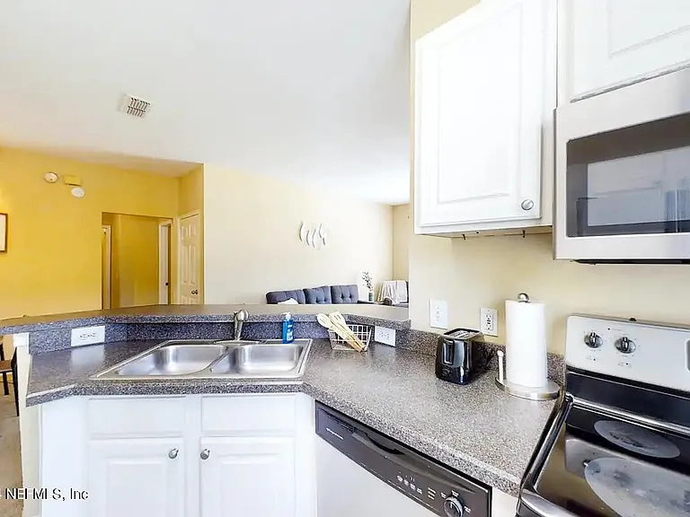 13703 Richmond Park Dr N #1905 — Photo 13