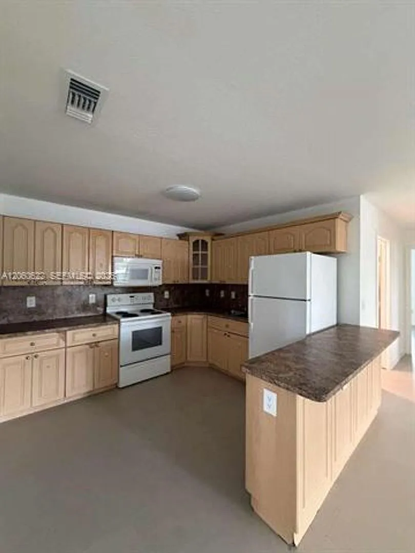 10501 SW 172nd St th 10501, Miami, FL 33157 — Photo 1