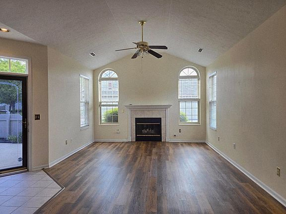 5th image of 2161 William T Cir