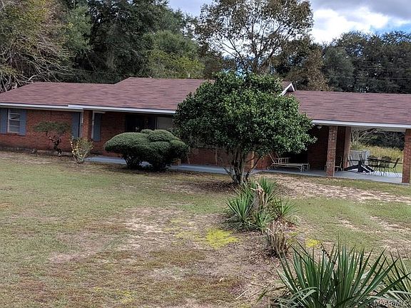 2nd image of 310 Oak Dr