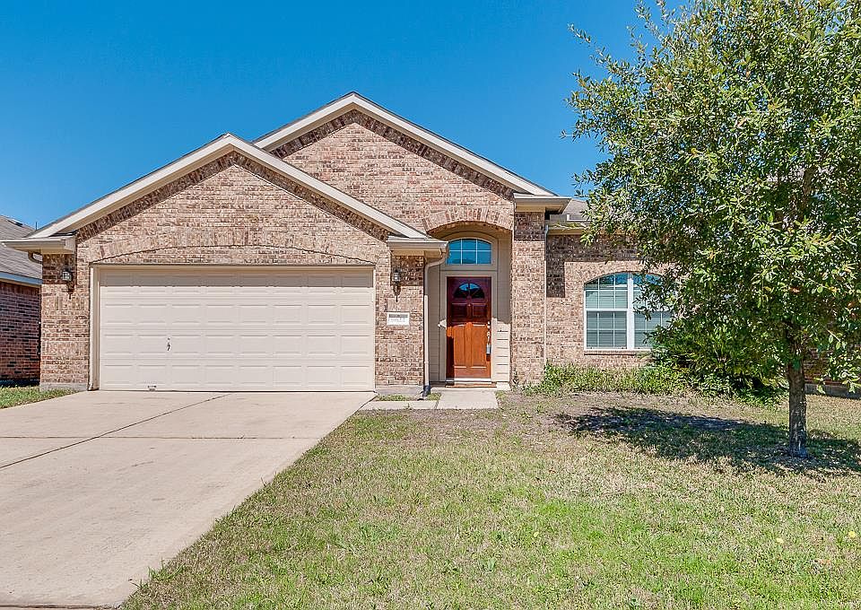 1st image of 8622 Cedar Walk Dr