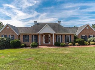 323 River View Dr, Verona, VA 24482