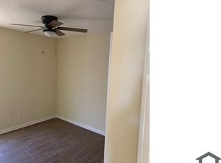 3013 Thorn Glen Ct, Jacksonville, FL 32208