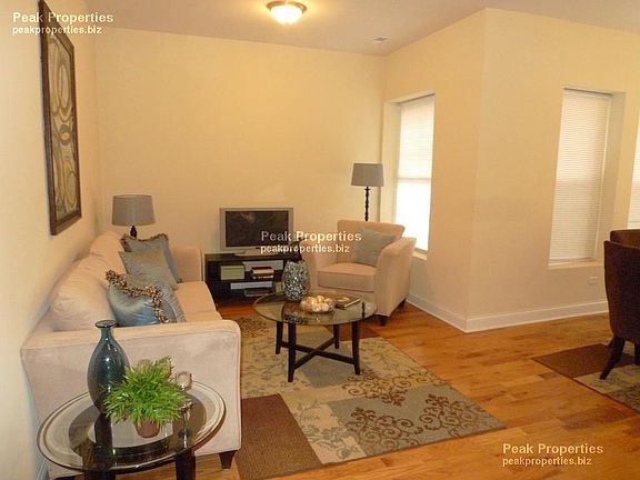 4th image of 1168 E 54th Pl #2