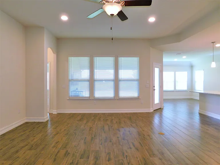 1321 Millican Ln — Photo 8