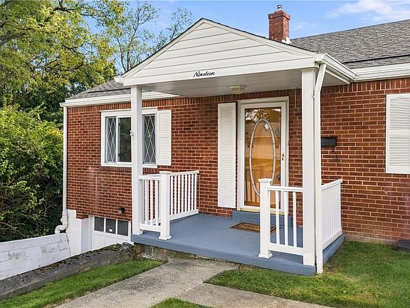 3rd image of 19 Watson St
