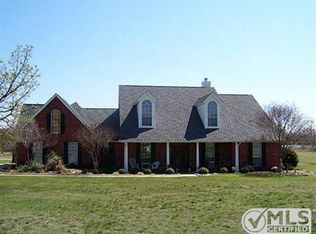 3211 Crystal Lake Dr, Granbury, TX 76049