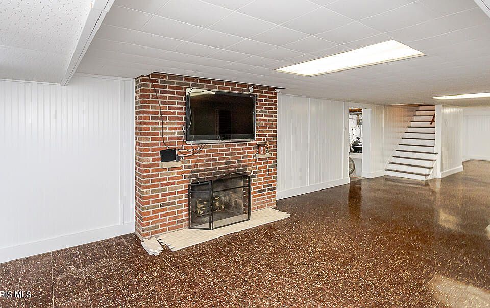 2nd image of 3707 Curtice Rd