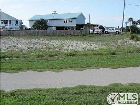 3rd image of 600 E Gulf Beach Dr