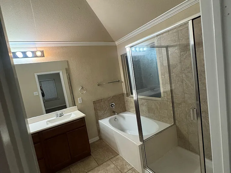 728 Olaf Dr — Photo 37