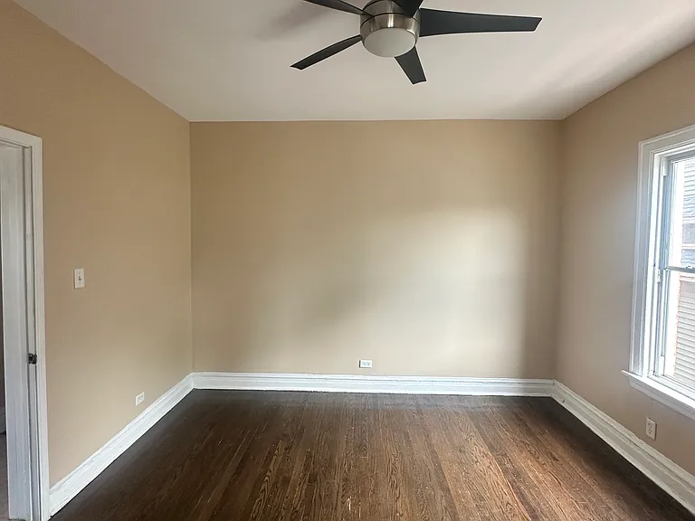 5821 W Erie St #2 — Photo 15