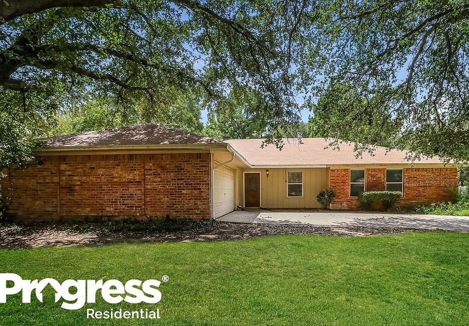 1st image of 812 Sandpiper Dr