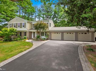 9 Bethayres Ct, Derwood, MD 20855