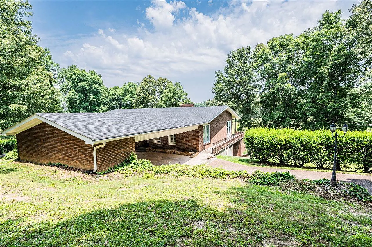 4049 Bowling Green Rd photo 1