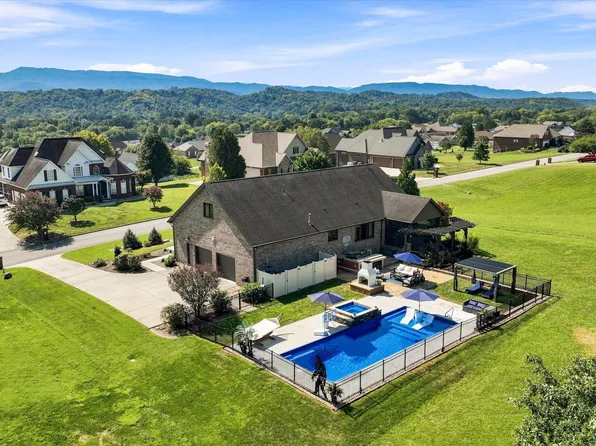2139 Missouri St, Seymour, TN 37865