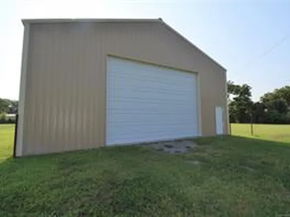 504 S Fountain St, Salina, OK 74365