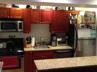647 W Melrose St APT 3, Chicago, IL 60657