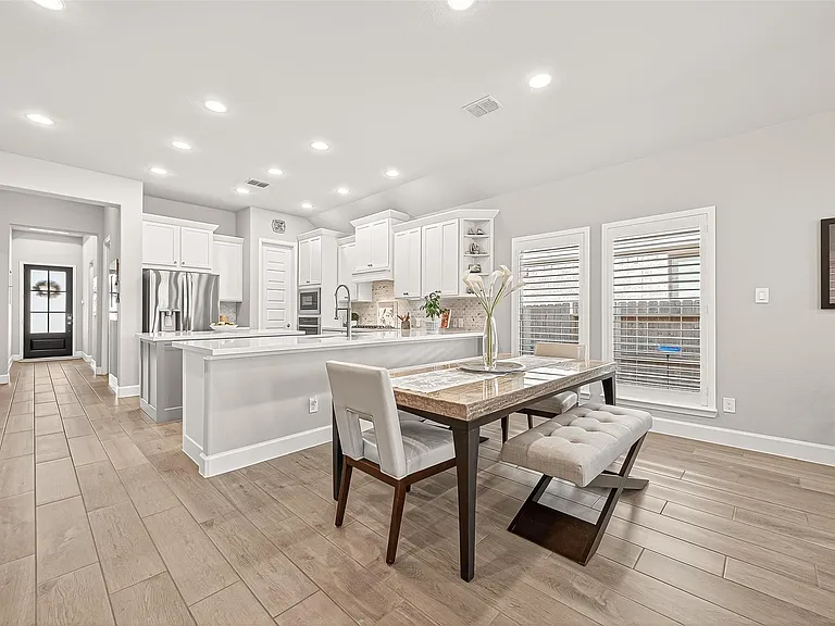 8922 Flounder Ridge Dr — Photo 6