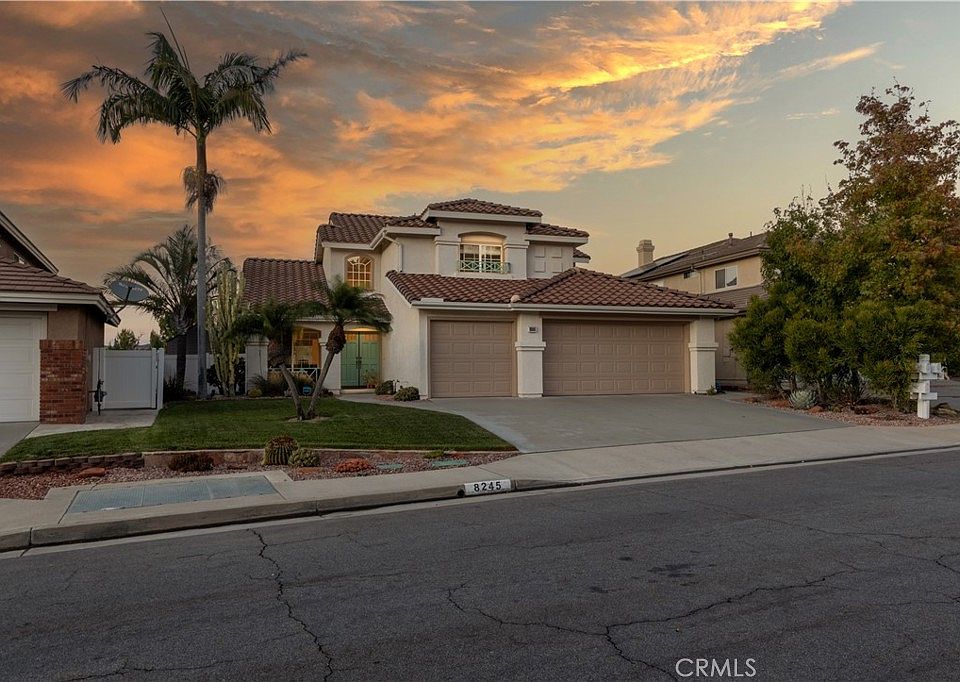1st image of 8245 E Park Terrace Ln