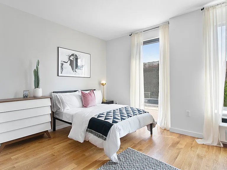123 Hope St #4X — Photo 3