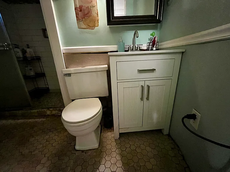 1426 W Highland Ave #BASEMENT — Photo 10