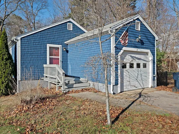 24 Woodland Rd, Norton, MA 02766