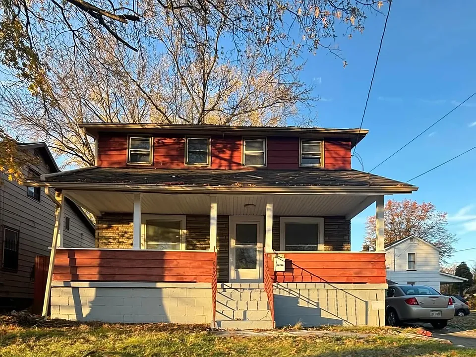1632 E High Ave