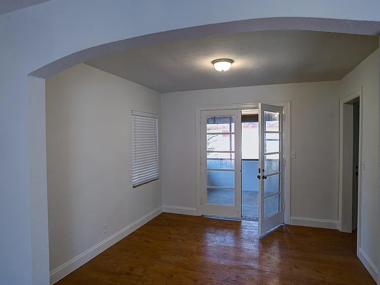 2133 Forest Hills Rd — Photo 10