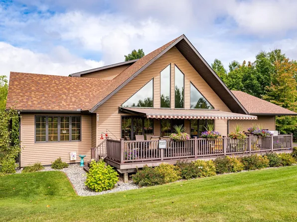 117 Eagle Dr, Coleraine, MN 55722