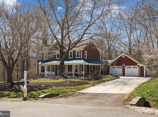 10203 Yellow Pine Dr, Vienna, VA 22182