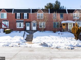 5882 Magdalena St, Philadelphia, PA 19128