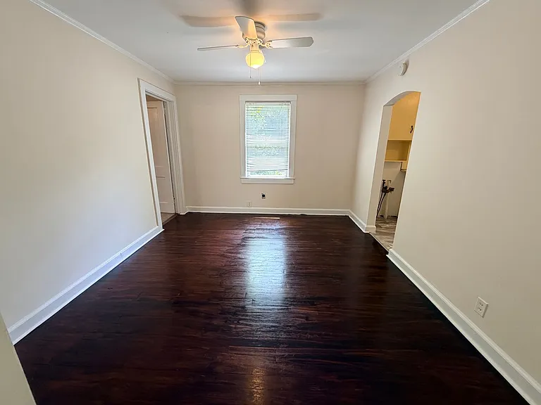 713 Lakeland Ave — Photo 14