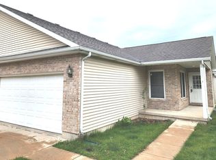 532 S Elizabeth St, Maple Park, IL 60151