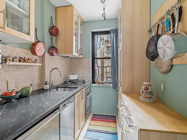 349 E 49th St APT 4A, New York, NY 10017