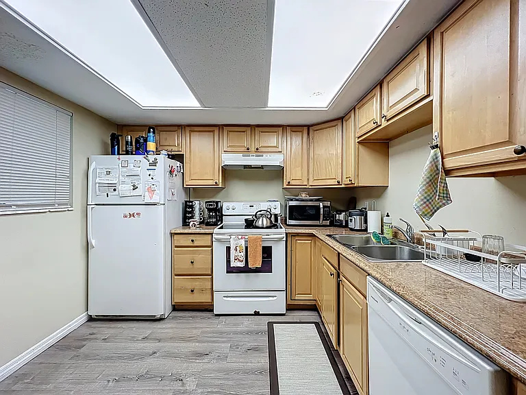 3500 Beneva Rd #306 — Photo 8