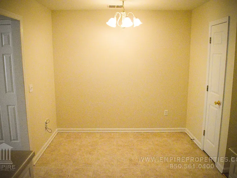2756 Westbrook Ct — Photo 8