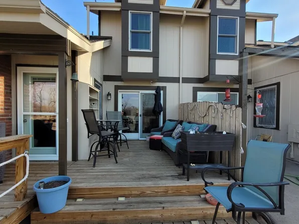 19911 Robinhood Ln #107, Plattsmouth, NE 68048