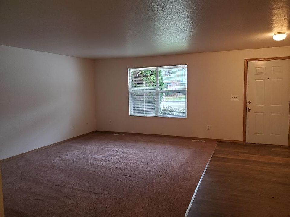 1st image of 4917 50th Ave SE