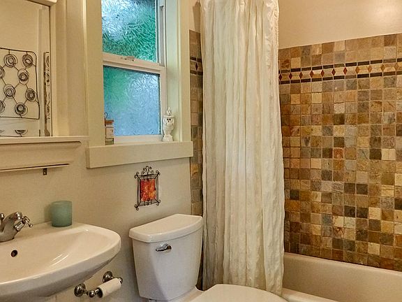 4th image of 1805 Mar West St APT E