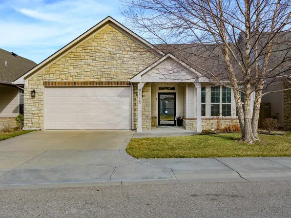 9744 W Village Pl, Maize, KS 67101