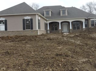 6 Foxgrove Dr, Sinking Spring, PA 19608