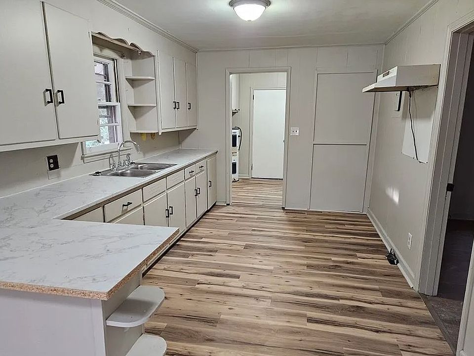 1st image of 5300 Bayleaf Dr