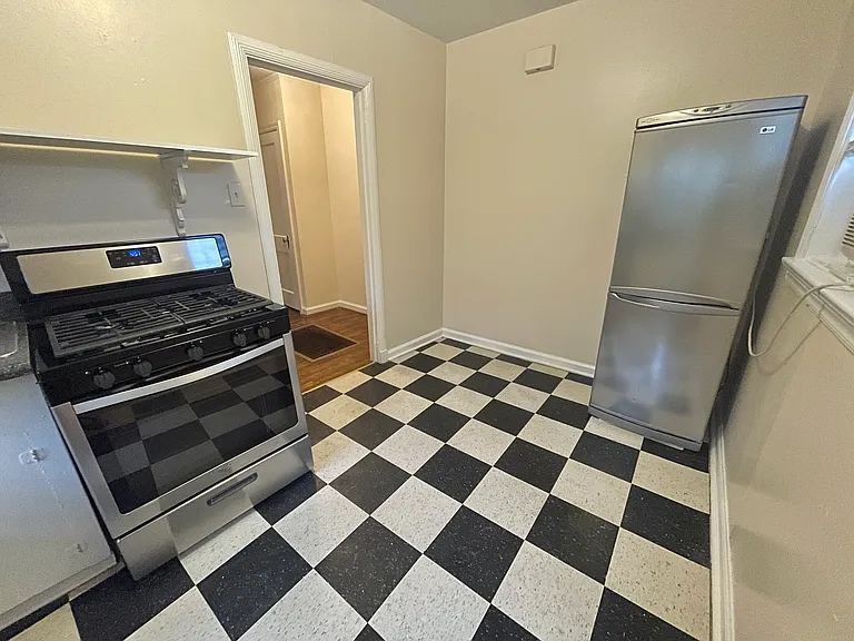 912 Oxmoor Rd #3 — Photo 46